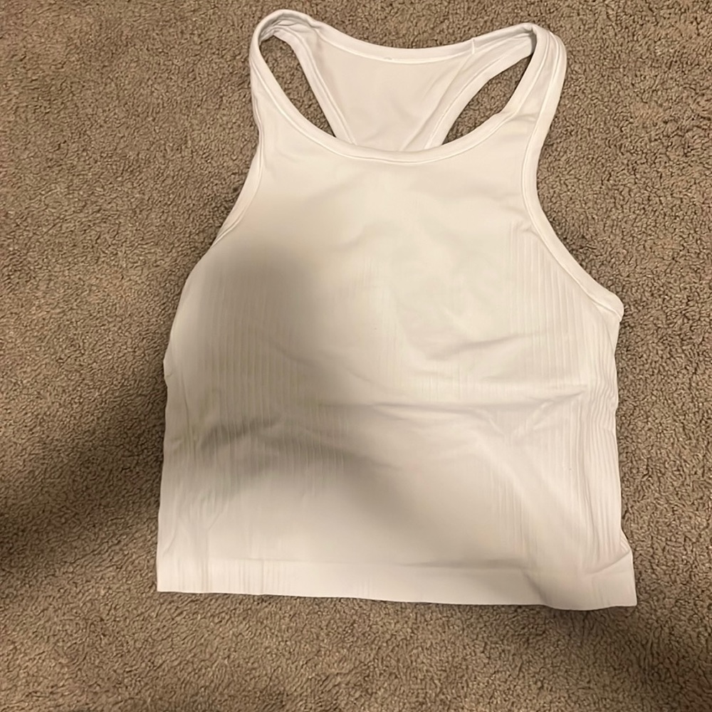 White lululemon tank